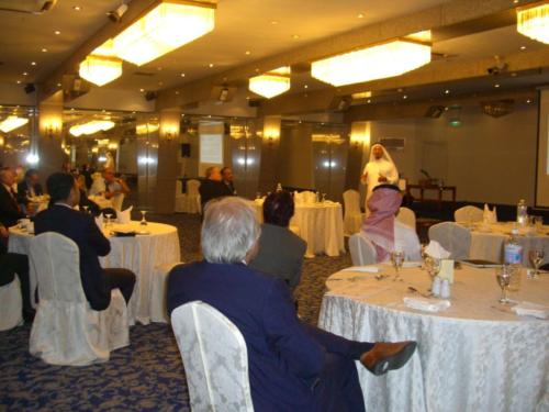 2015-in-Jeddah-conducting-a-presentaion-for-ABJ